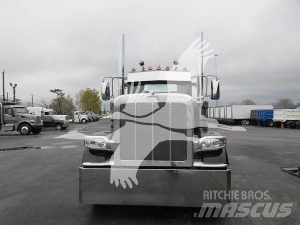 Peterbilt 389 Truck Tractor Units