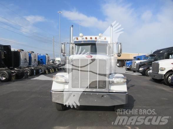 Peterbilt 389 Truck Tractor Units
