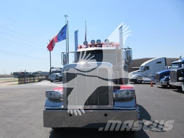 Peterbilt 389 Truck Tractor Units