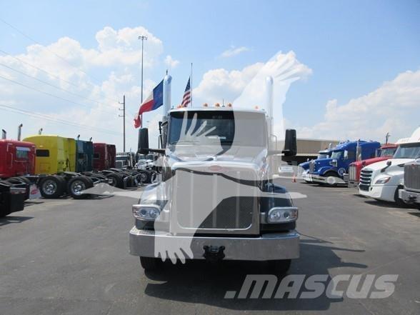 Peterbilt 567 Waste trucks