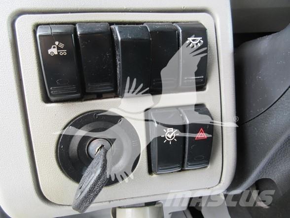 Peterbilt 579 Truck Tractor Units
