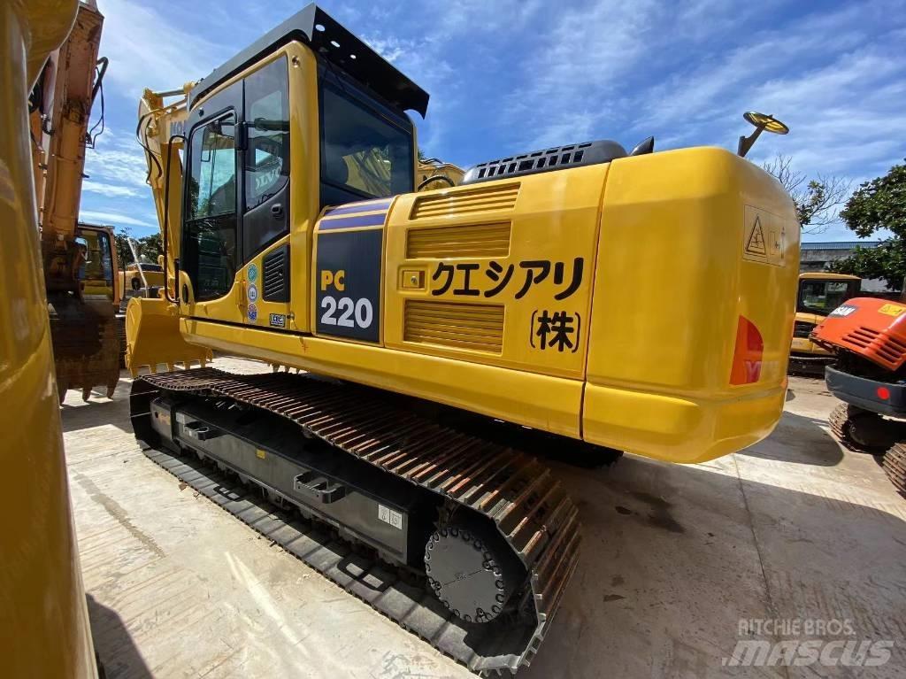 Komatsu PC 220-8 Crawler excavators
