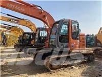 Hitachi ZX 135 US Crawler excavators