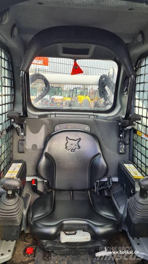 Bobcat T 770 Crawler FEL's