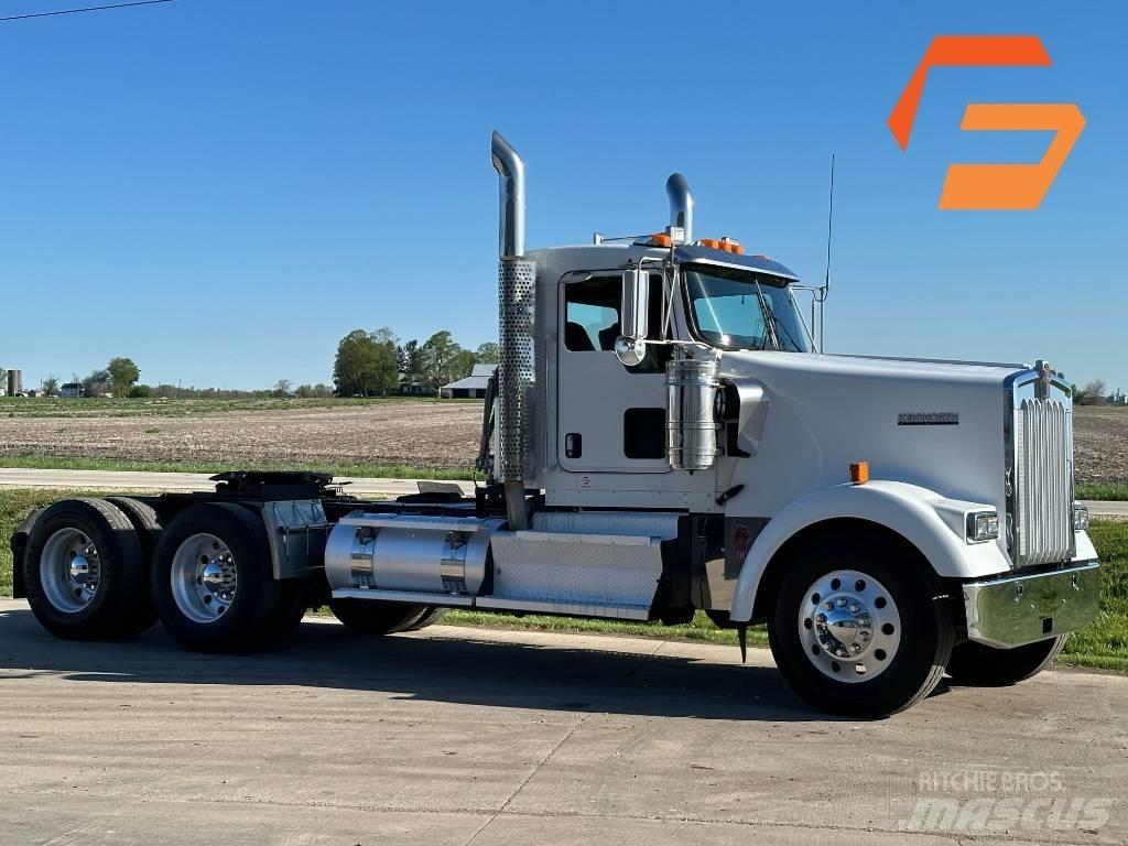 Kenworth W900 Truck Tractor Units