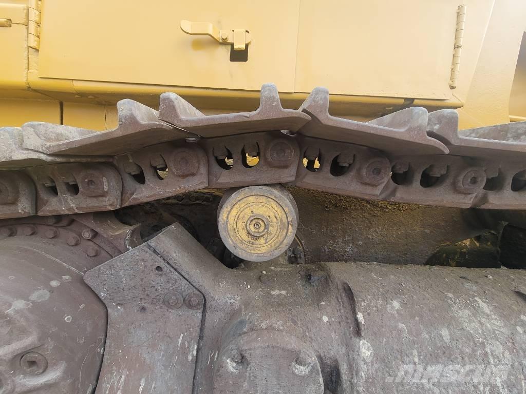 CAT 973 Crawler FEL's