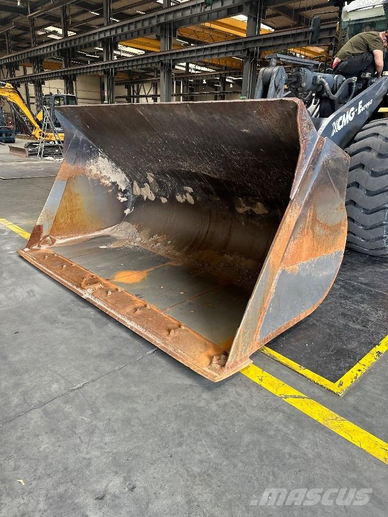 XCMG LW 700 KN Wheel loaders