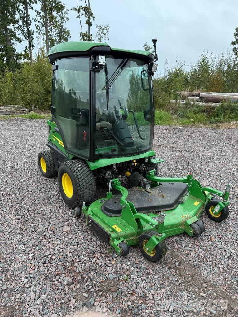 John Deere 1585 Riding mowers