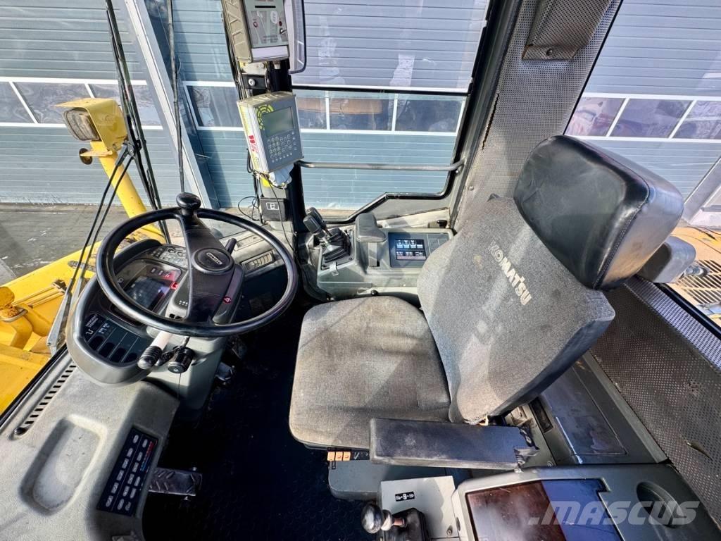 Komatsu WA 470-3H Wheel loaders