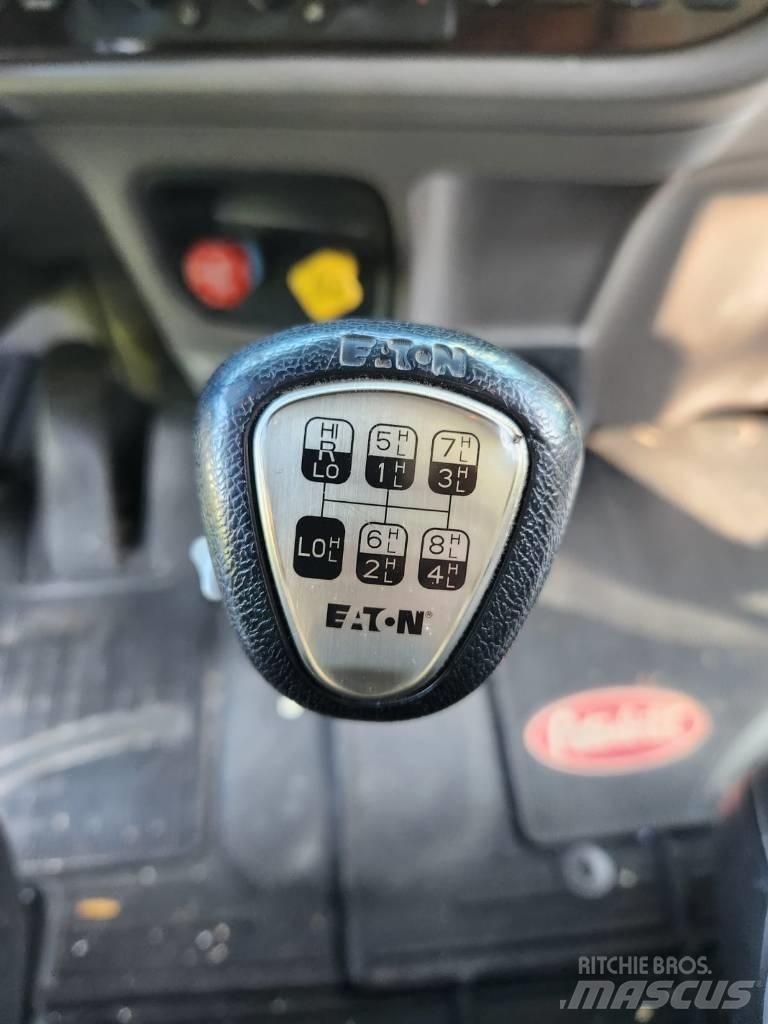Peterbilt 389 Truck Tractor Units