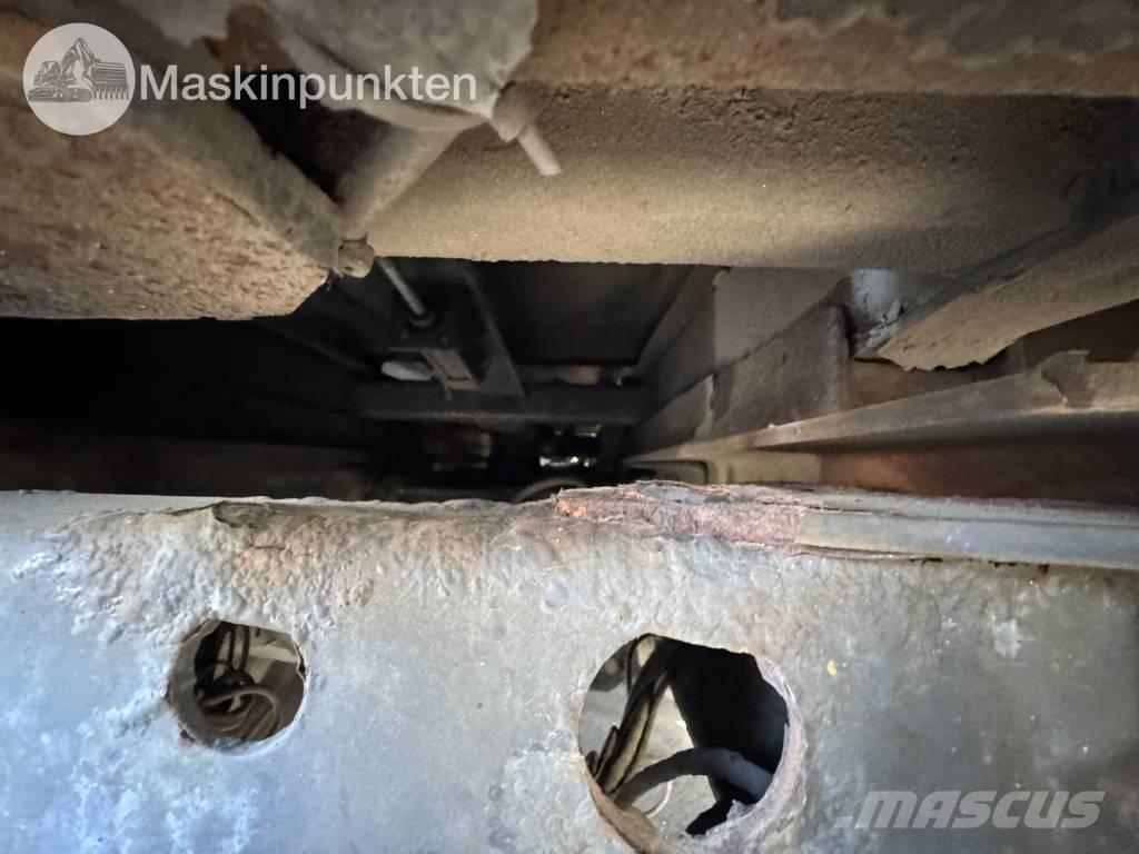 Scania R 560 LB Skip loader trucks