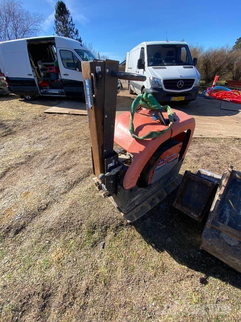 Husqvarna LG504 Vibrator compactors