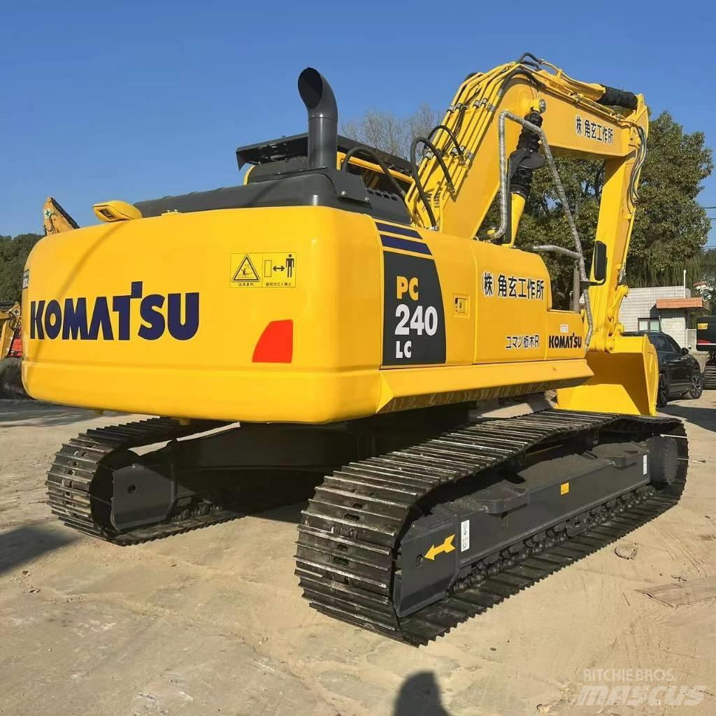 Komatsu PC240LC-8 Mini excavators < 7t