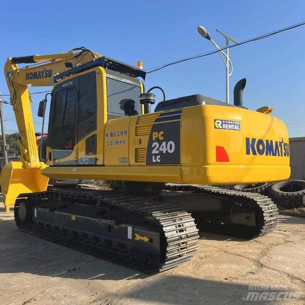 Komatsu PC240LC-8 Mini excavators < 7t
