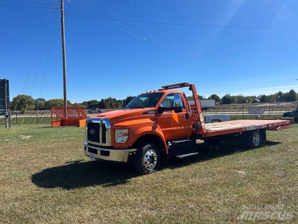 Ford F650 Flatbed/Dropside trucks