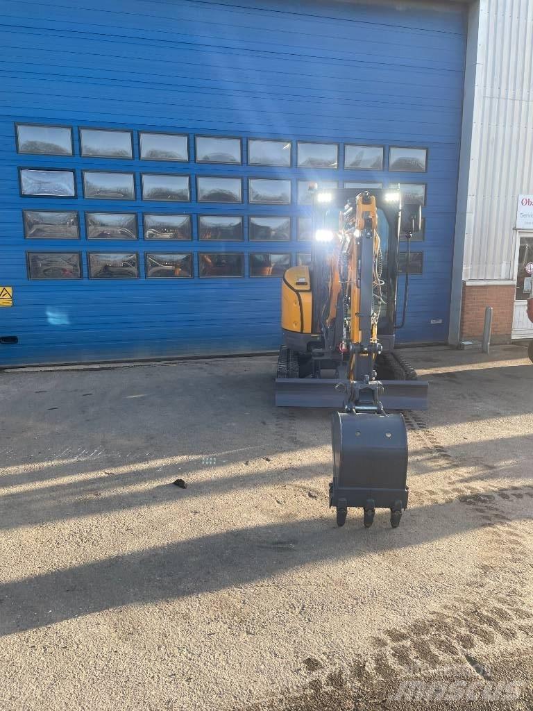 Bernards 2.7 EXKA Mini excavators < 7t