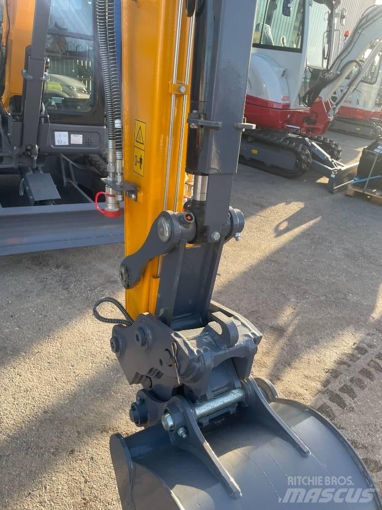 Bernards 2.7 EXKA Mini excavators < 7t