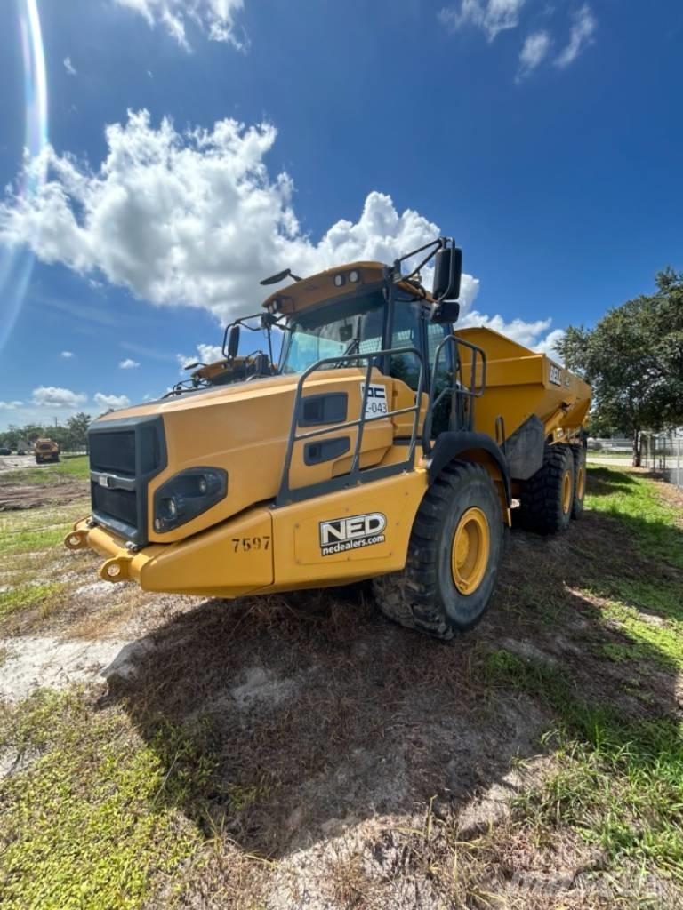 Bell B30E Articulated Haulers