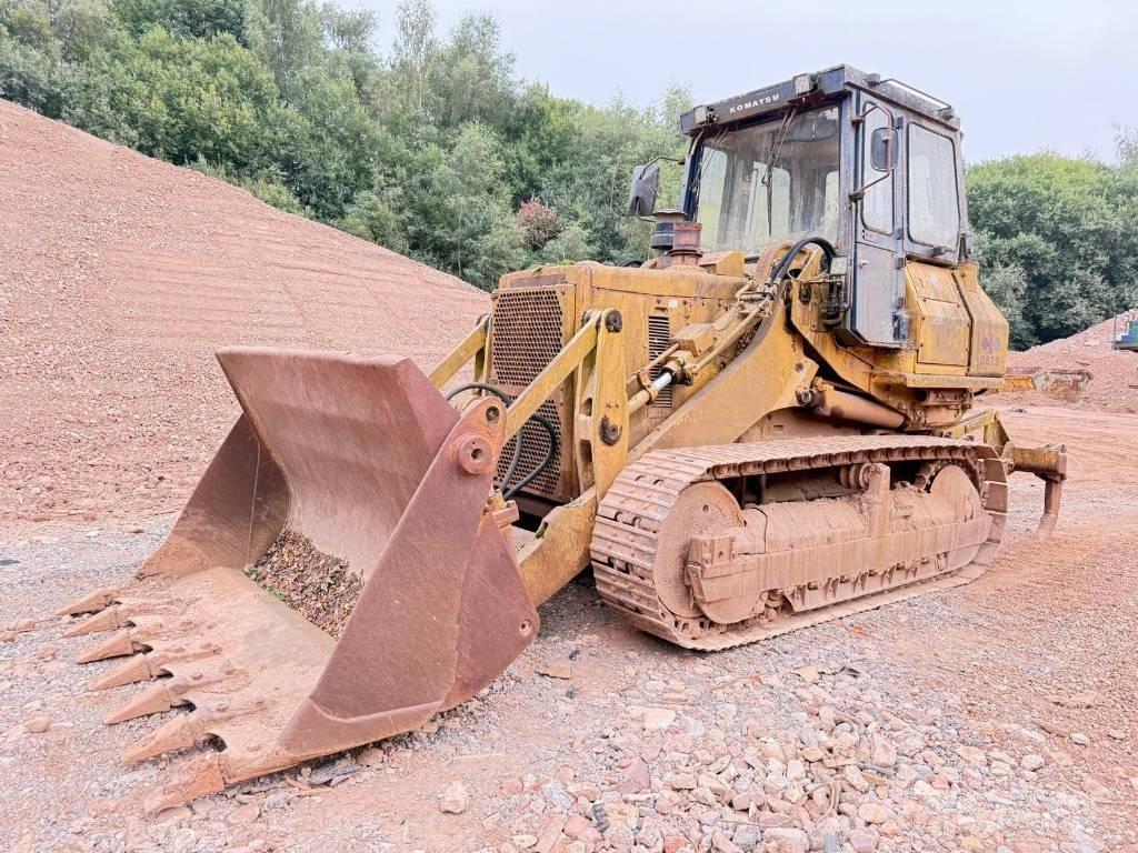 Komatsu D 57 S-1 Crawler FEL's
