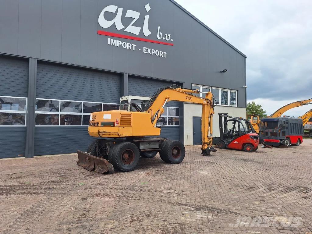 Liebherr A312 Wheeled excavators