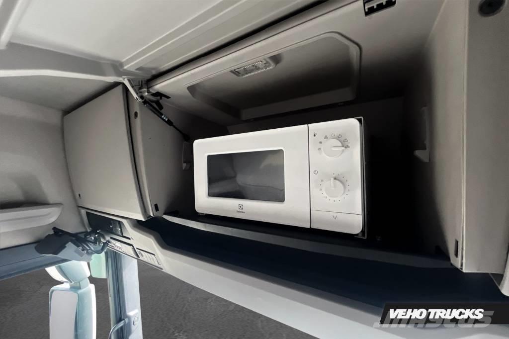 Scania R 580 6X2 NB Truck Tractor Units