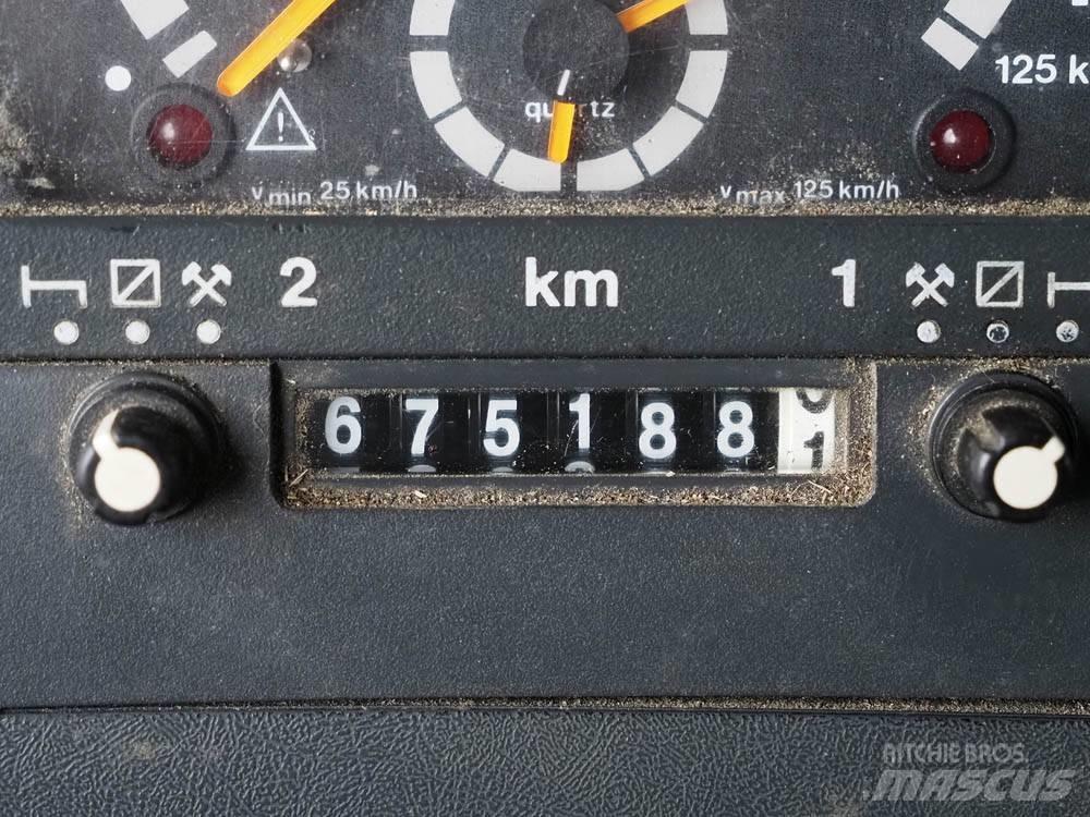 Scania 94 D 260 Van Body Trucks