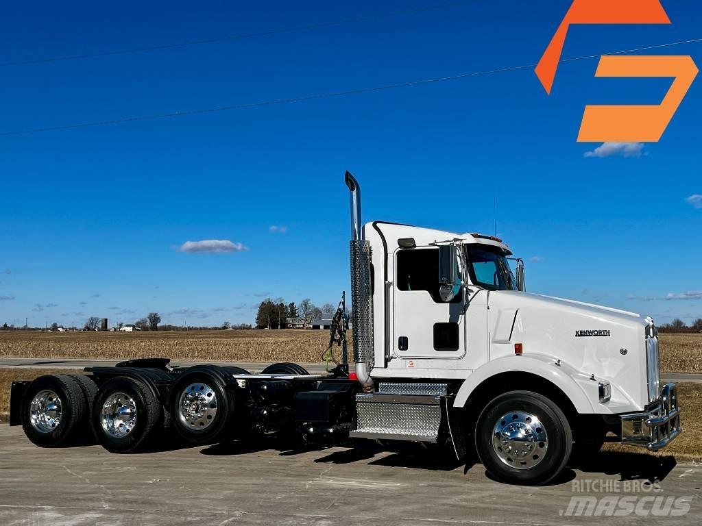Kenworth T 800 Truck Tractor Units