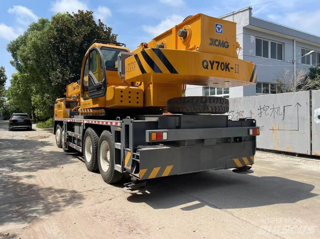 XCMG QY70K-II Hoists, winches and material elevators