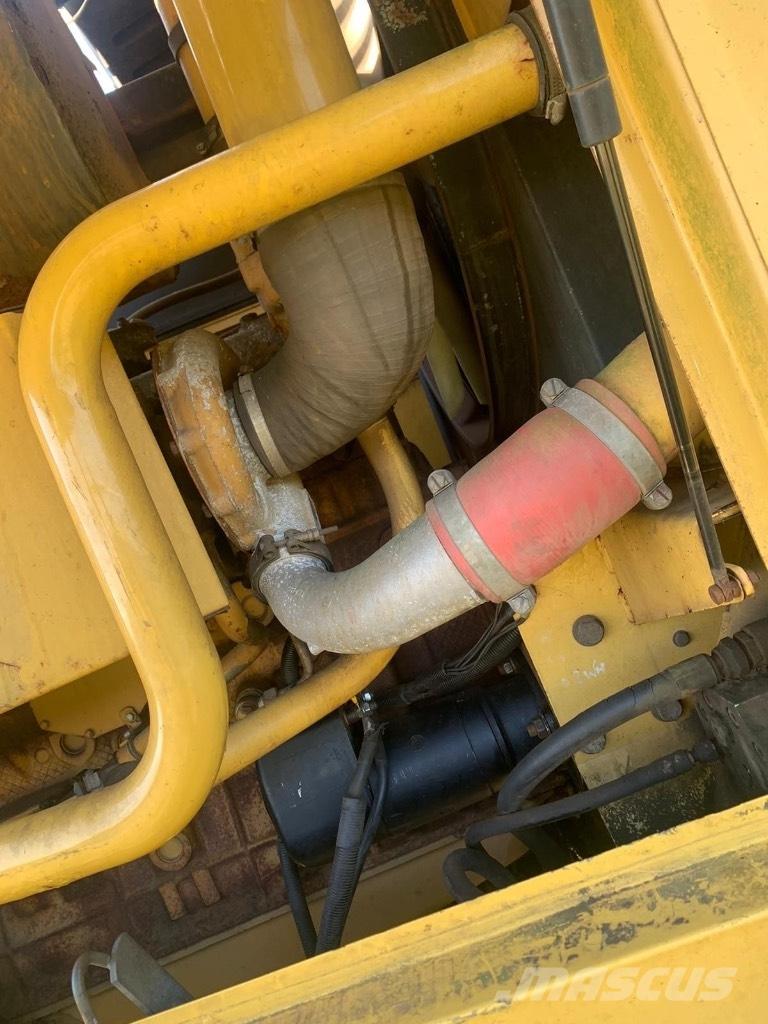 New Holland Fx375 Self-propelled foragers