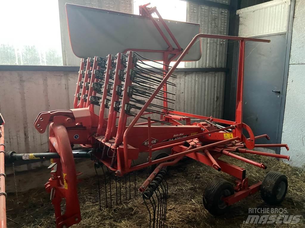 Kuhn GA4321 Windrowers