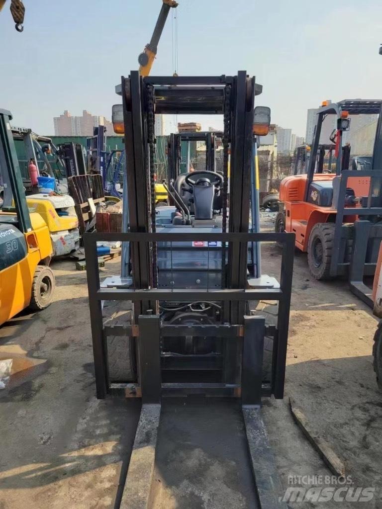 Toyota FD 30 8f Diesel trucks