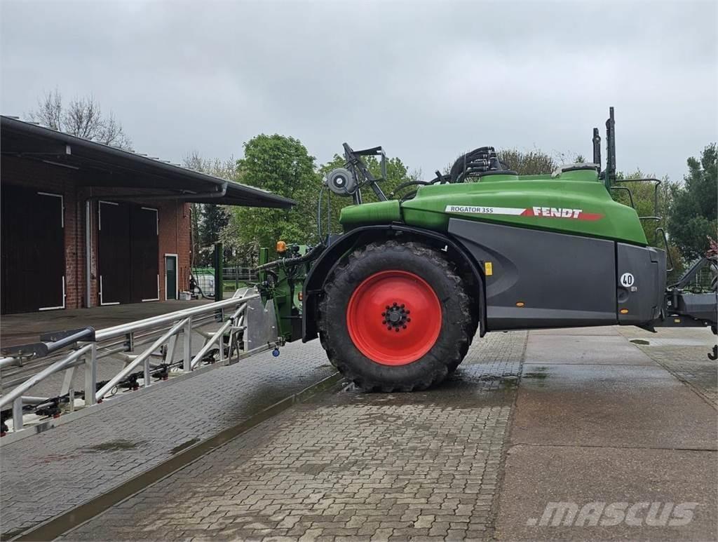 Fendt Rogator 355 Trailed sprayers