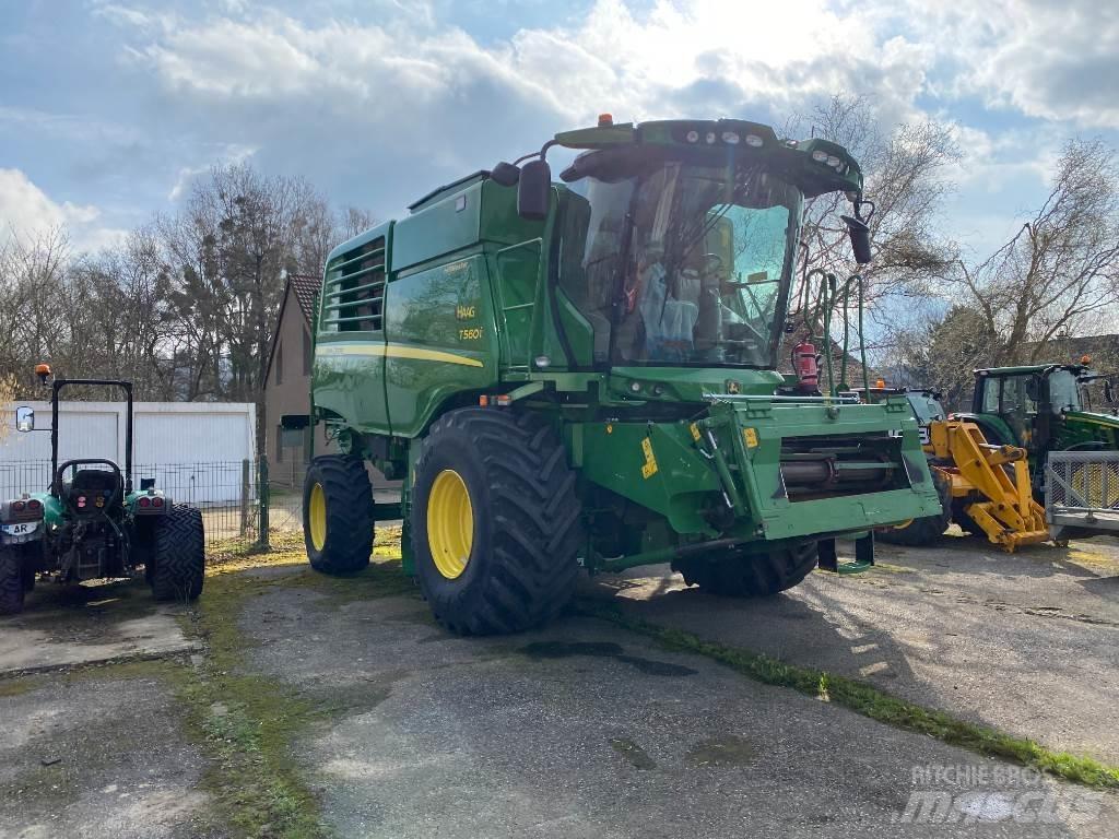 John Deere T560 HM Combine harvesters