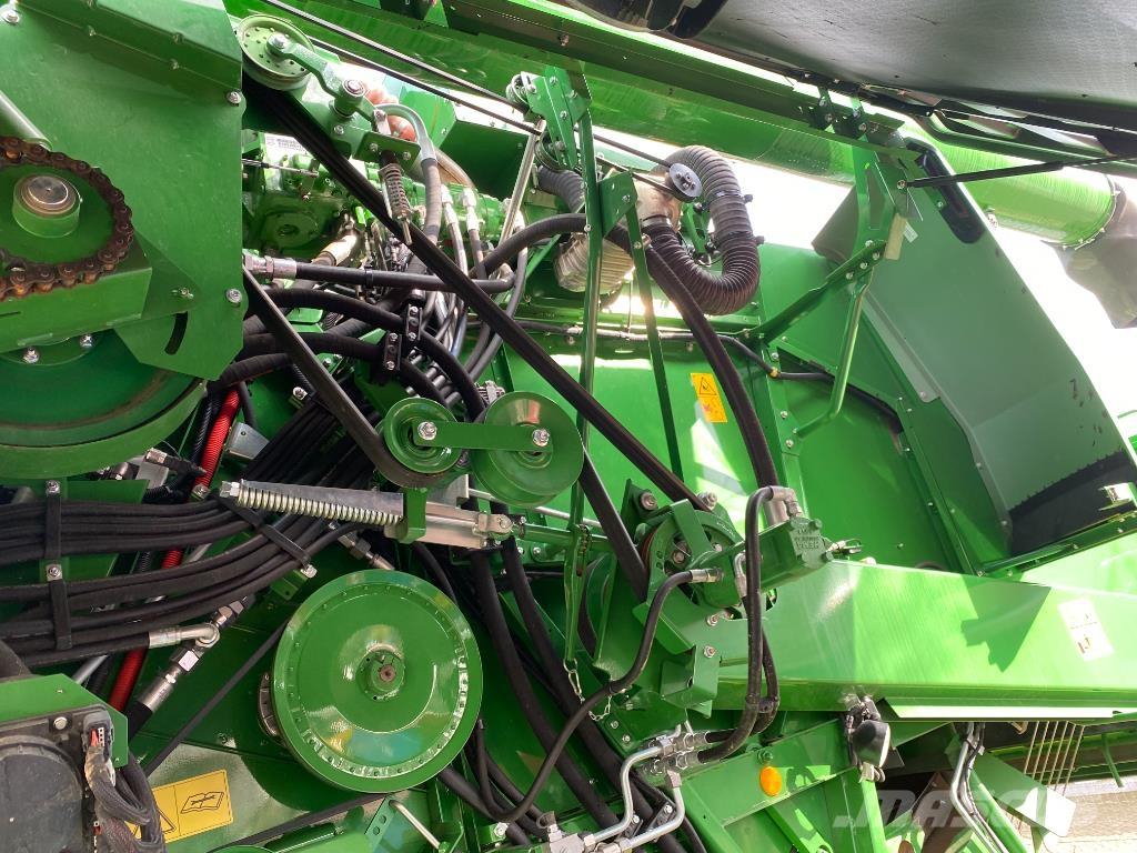 John Deere T560 HM Combine harvesters