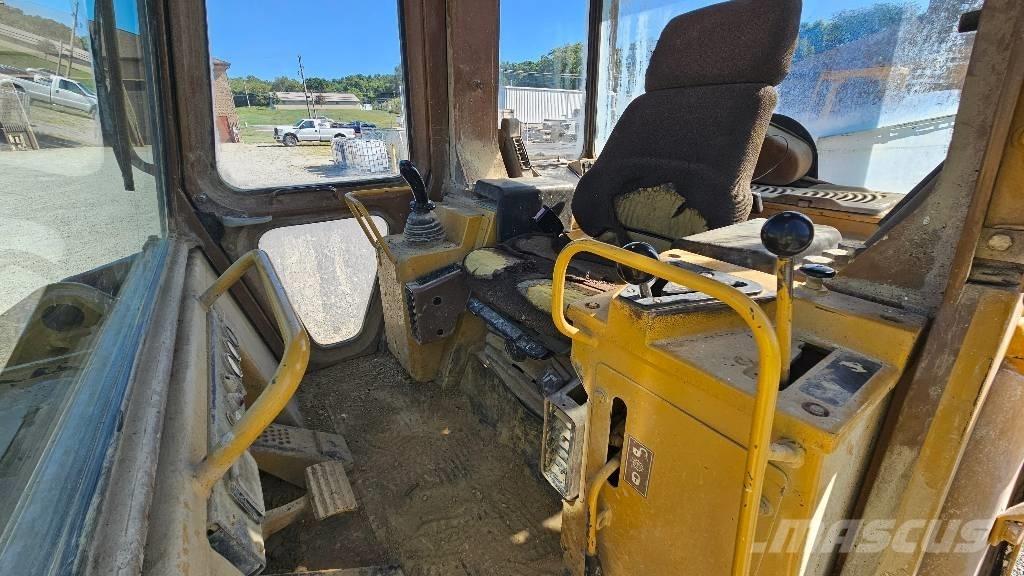 CAT 963 B Crawler FEL's