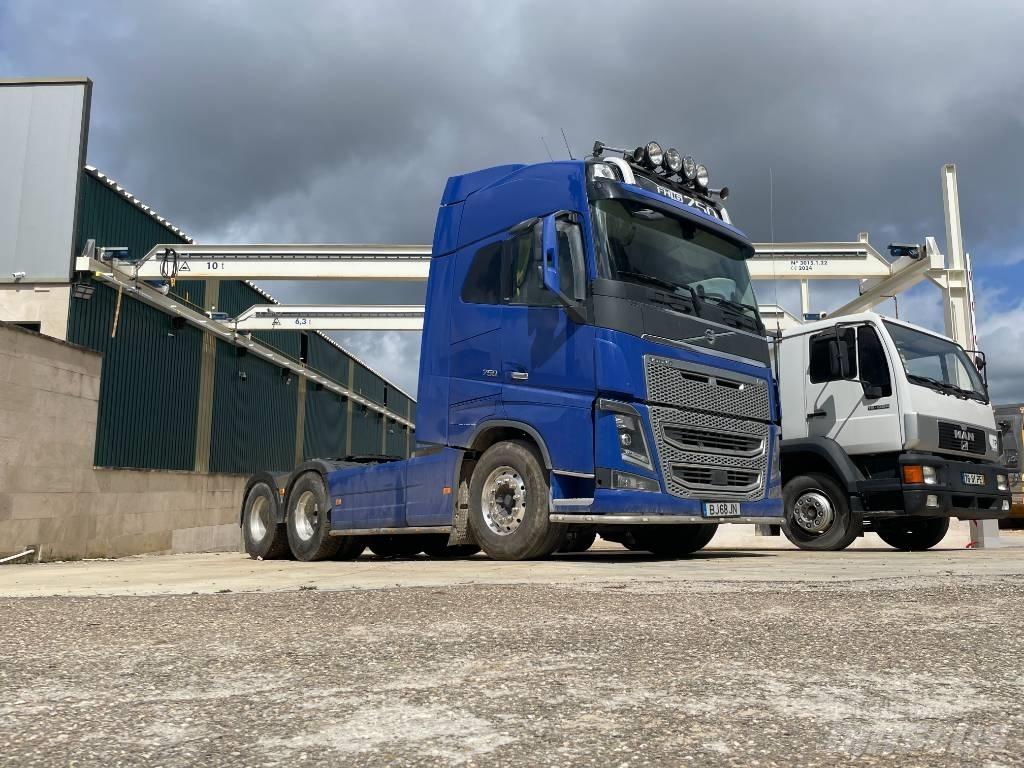 Volvo FH16 750 Truck Tractor Units