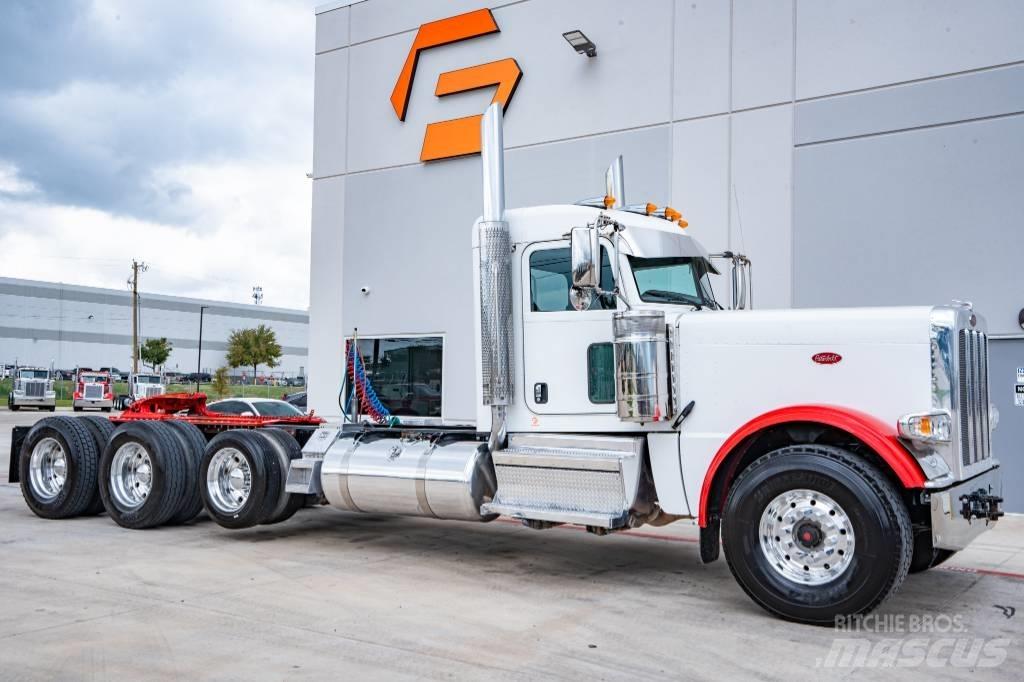 Peterbilt 389 Truck Tractor Units