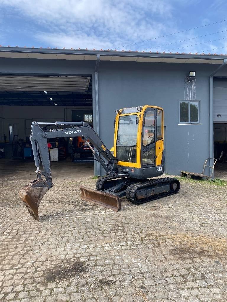 Volvo ECR 28 Mini excavators < 7t
