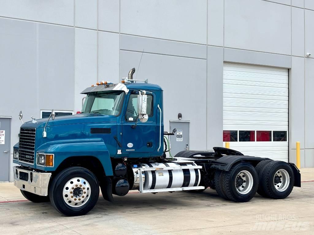 Mack Pinnacle Truck Tractor Units