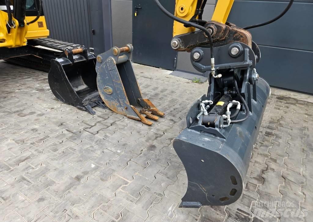 CAT 305 CR Mini excavators < 7t