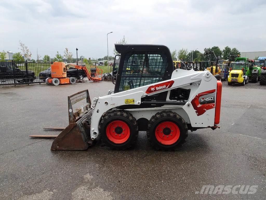 Bobcat S450 Skid steer loaders