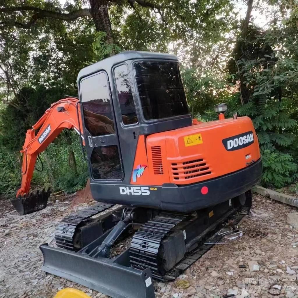 Doosan DH 55 Mini excavators < 7t