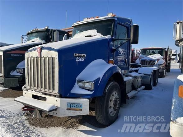 Kenworth T800 Truck Tractor Units