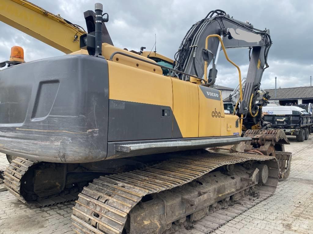 Volvo EC 220 D Crawler excavators