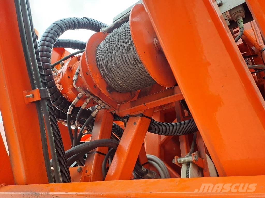 Spierings SK597 AT4 Self erecting cranes