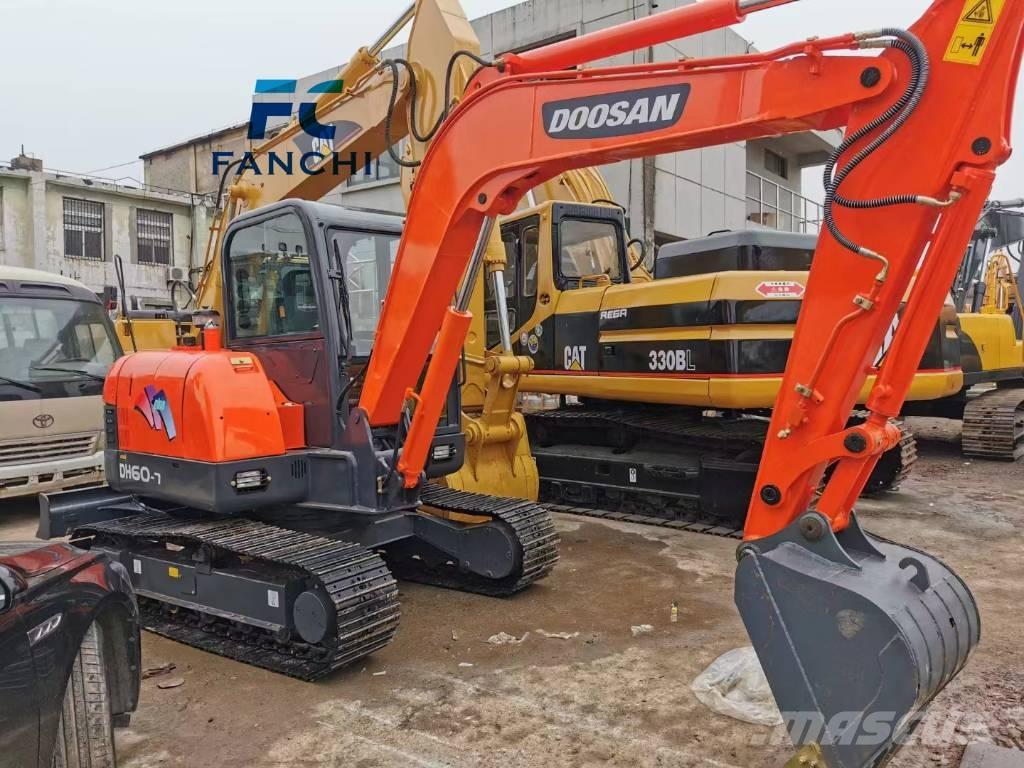 Doosan DH 60 Mini excavators < 7t