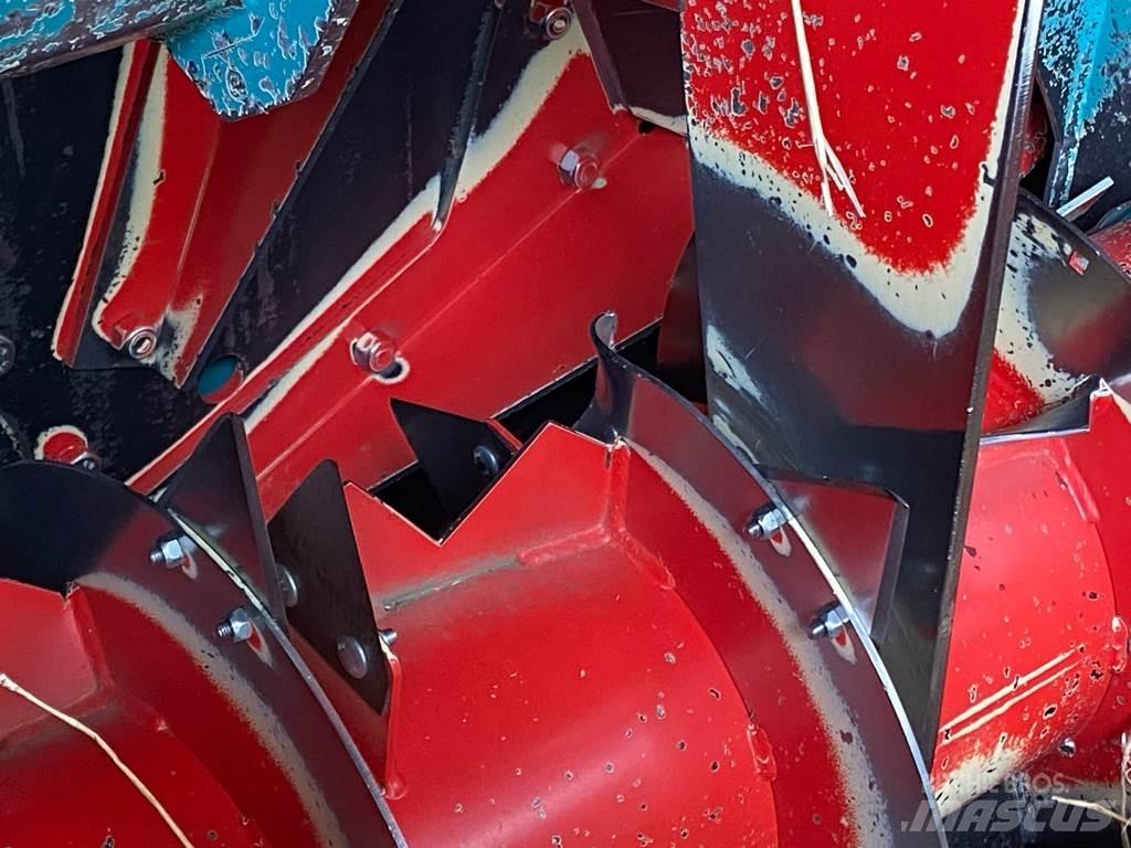 Jeulin Hélios Bale shredders, cutters and unrollers