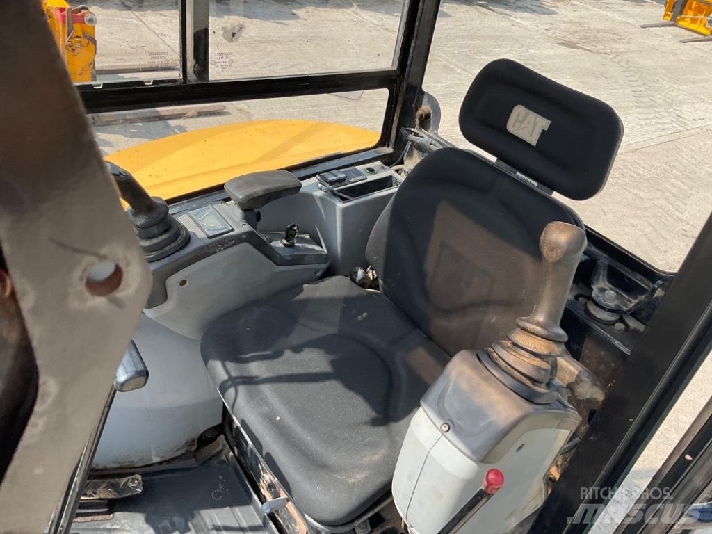 CAT 302.7 D CR Mini excavators < 7t