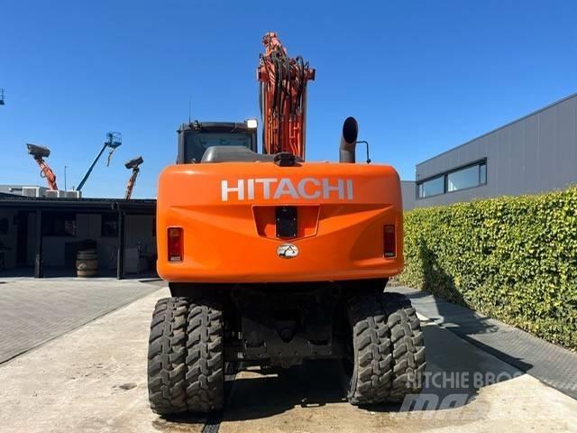 Hitachi 140W Wheeled excavators