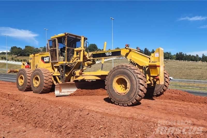 CAT  16G Graders